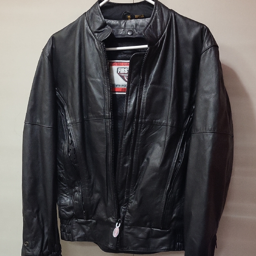 Vtg. FIRST GEAR Black Leather Jacket